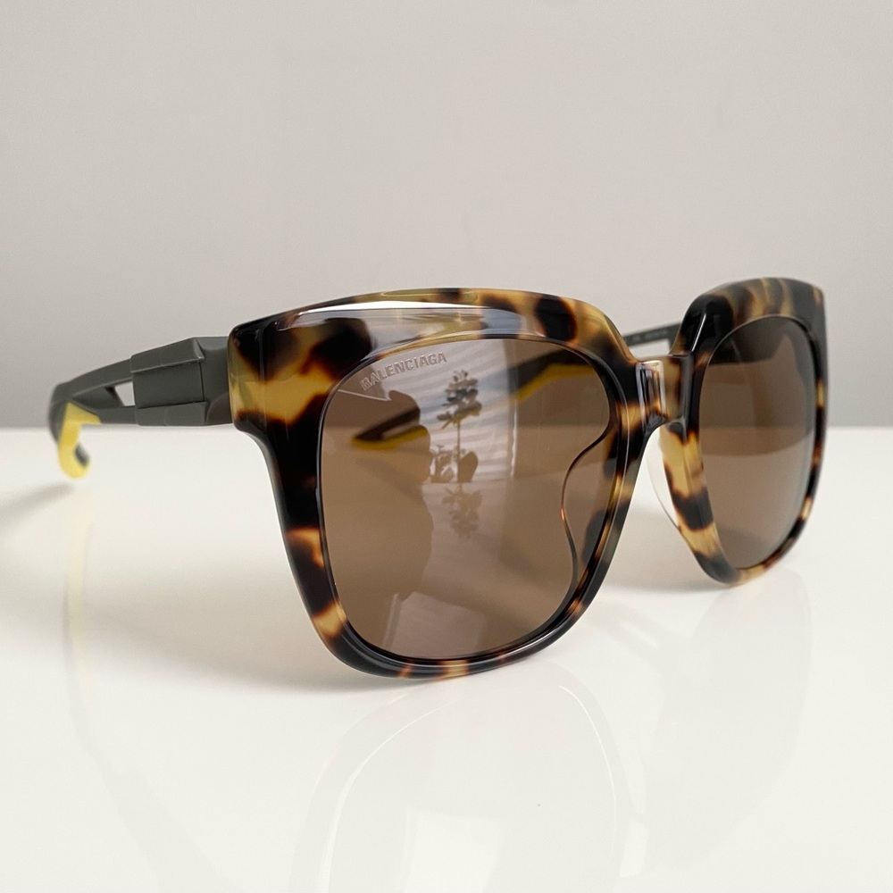 NEW $490 Balenciaga Havana Grey Brown Yellow Tortoise 55mm Oversized Sunglasses